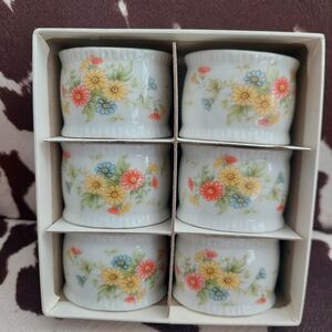 Vintage LEFTON PORCELAIN NAPKIN RINGS SET of 6, FLORAL #1895 w/ Original Sticker